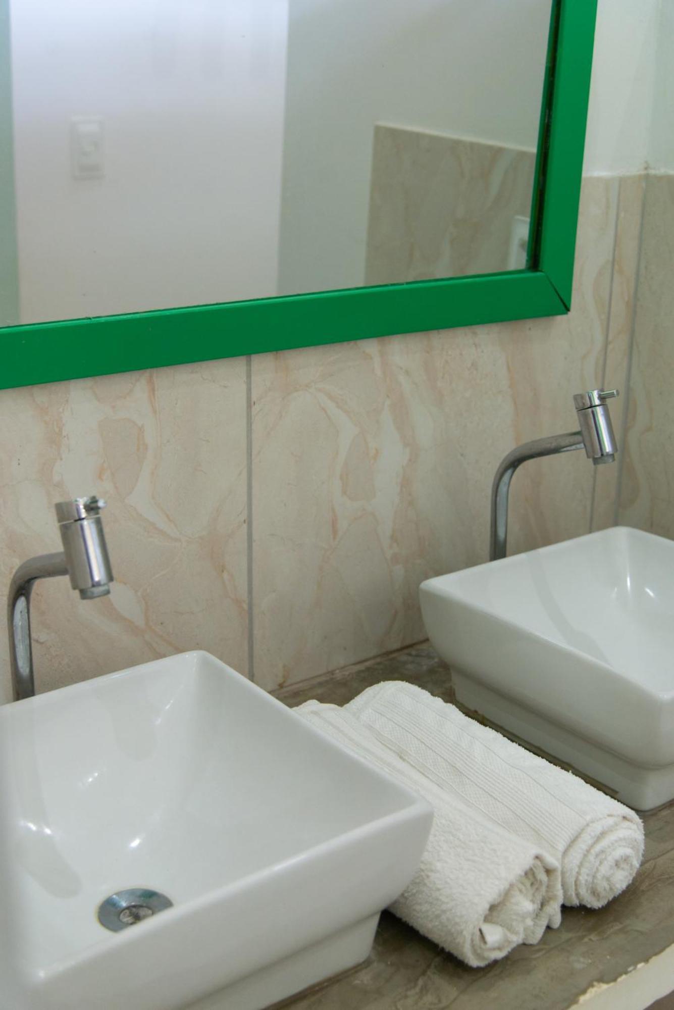 Casa Claudia Hotel Fortim Bagian luar foto
